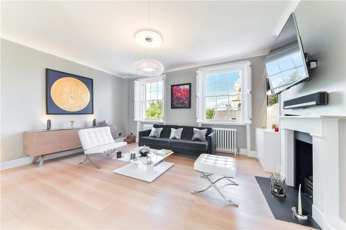 flat for sale in Thornhill Crescent, Islington, London, N1