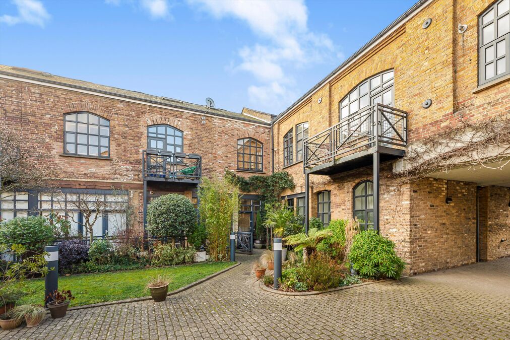 Image of Independent Place, Dalston, E8.