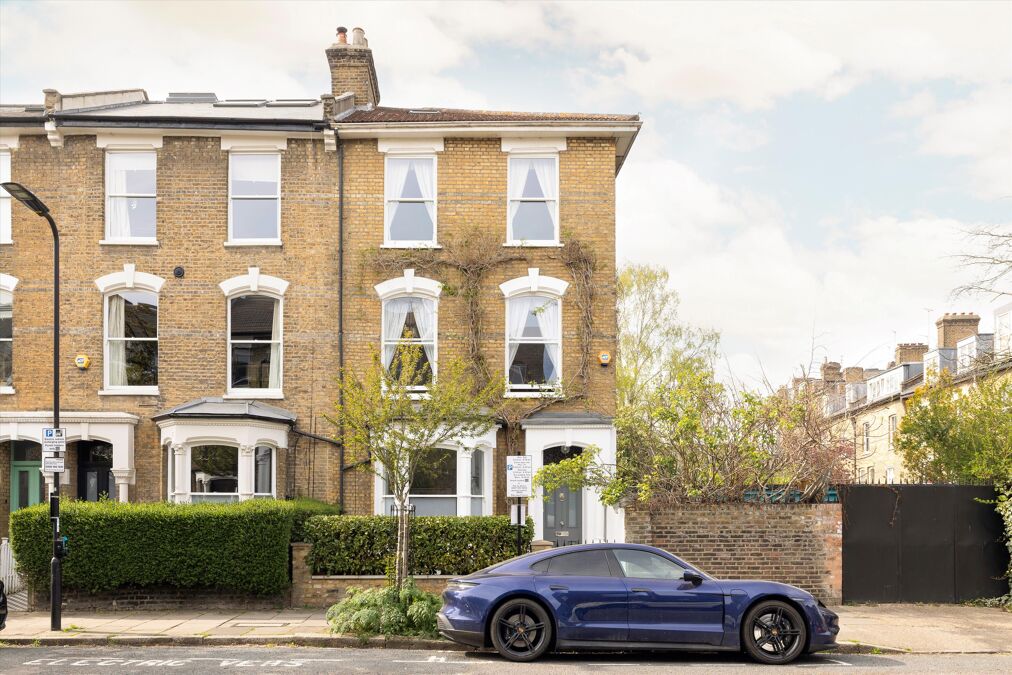 Image of Kings Crescent, London, N4