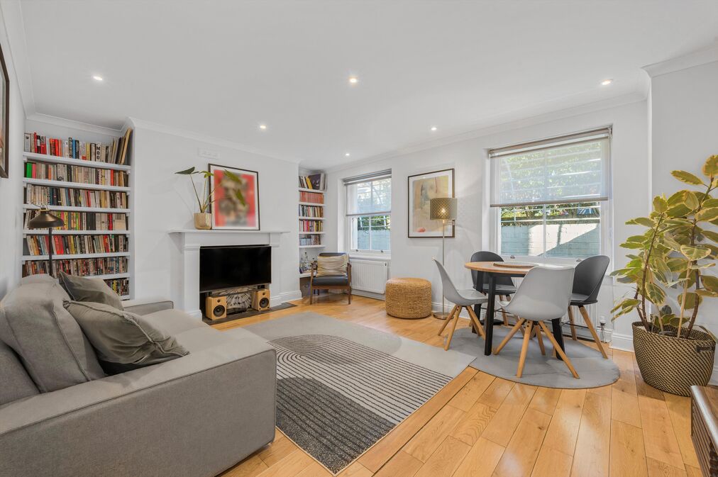 Image of Richmond Crescent, Islington, N1