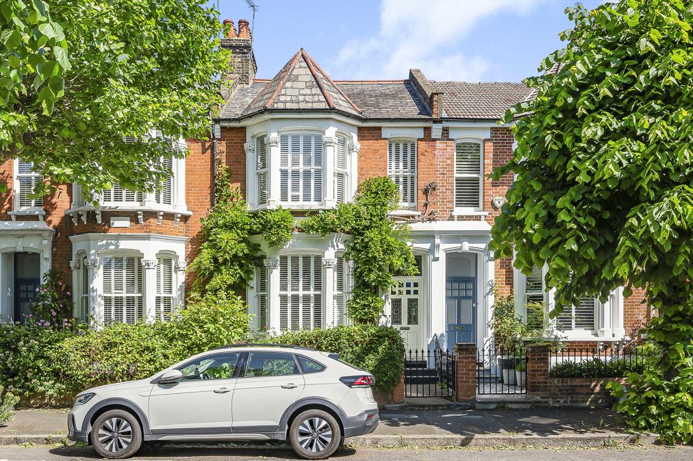 Image of Meynell Crescent, London, E9