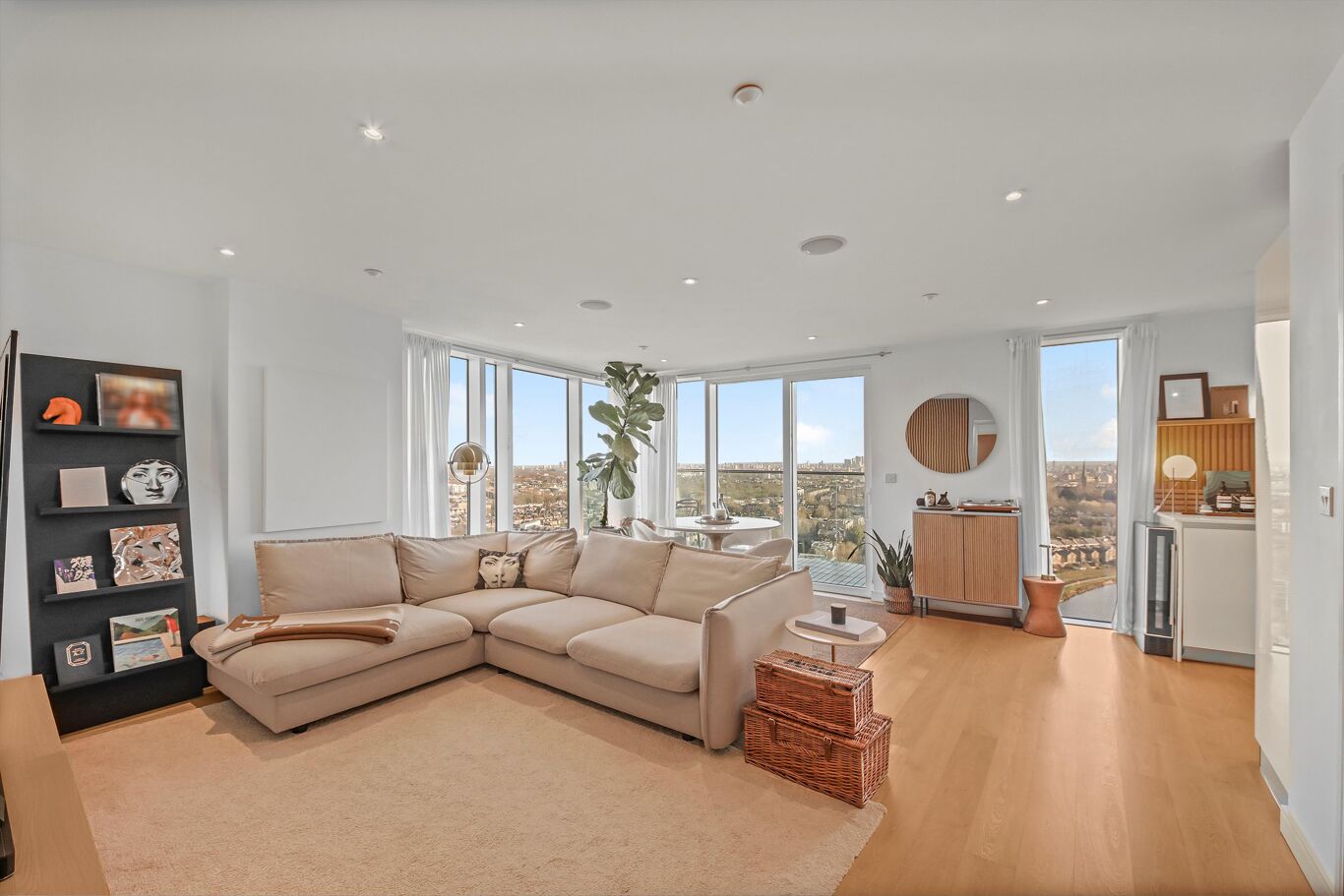 Image of Woodberry Grove, London N4