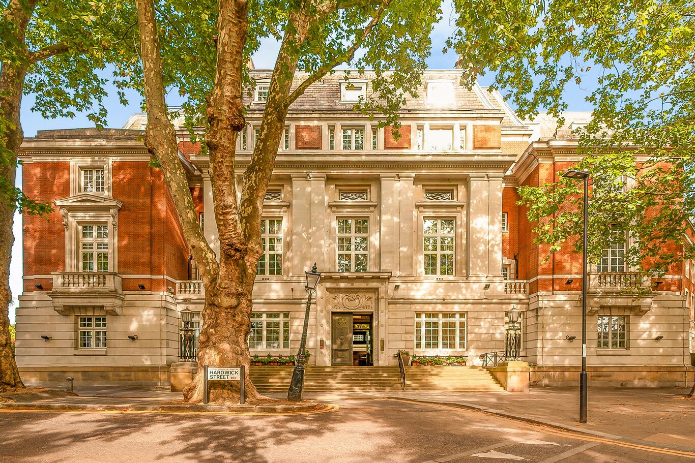 Image of Rosebery Avenue, Clerkenwell, EC1R