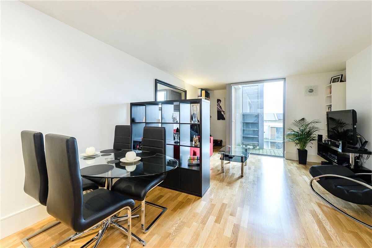 flat for sale in Northstand Apartments, Highbury Stadium Square