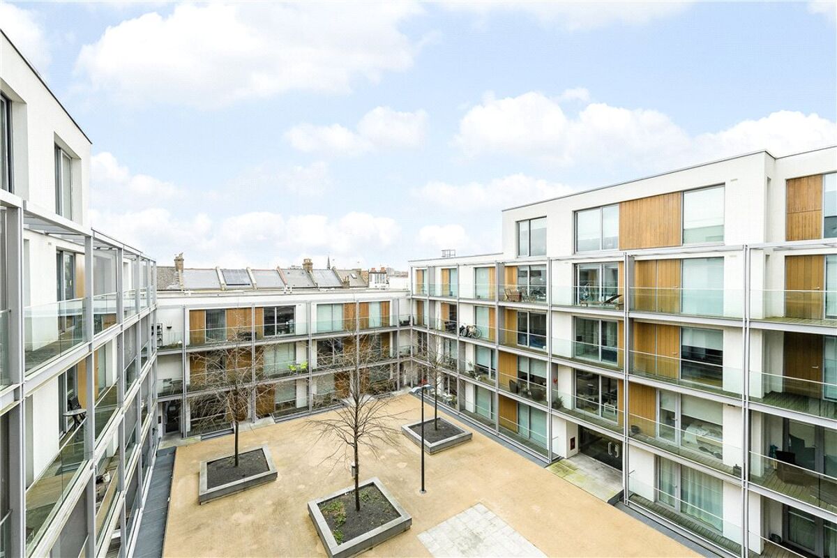flat for sale in Northstand Apartments, Highbury Stadium Square