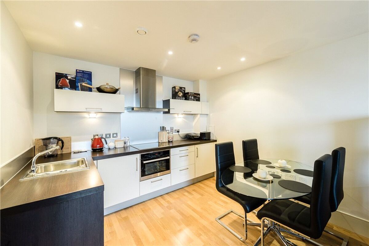 flat for sale in Northstand Apartments, Highbury Stadium Square