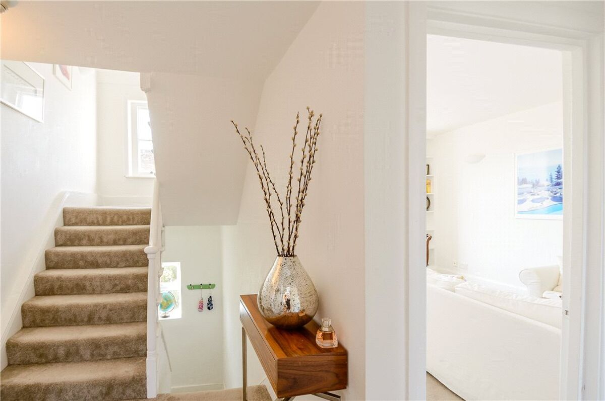 for sale in Hemingford Road, Islington, London, N1