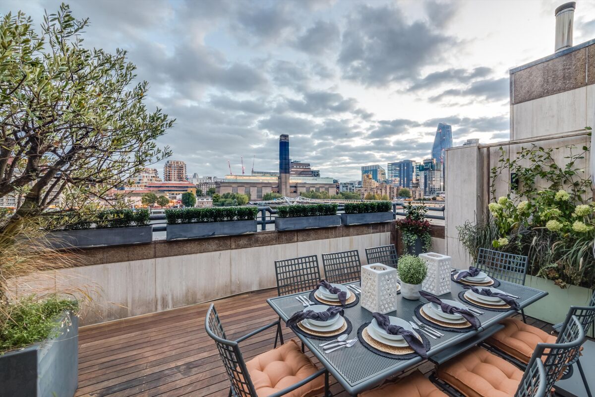 penthouse for sale in Norfolk House, Trig Lane, London, EC4V