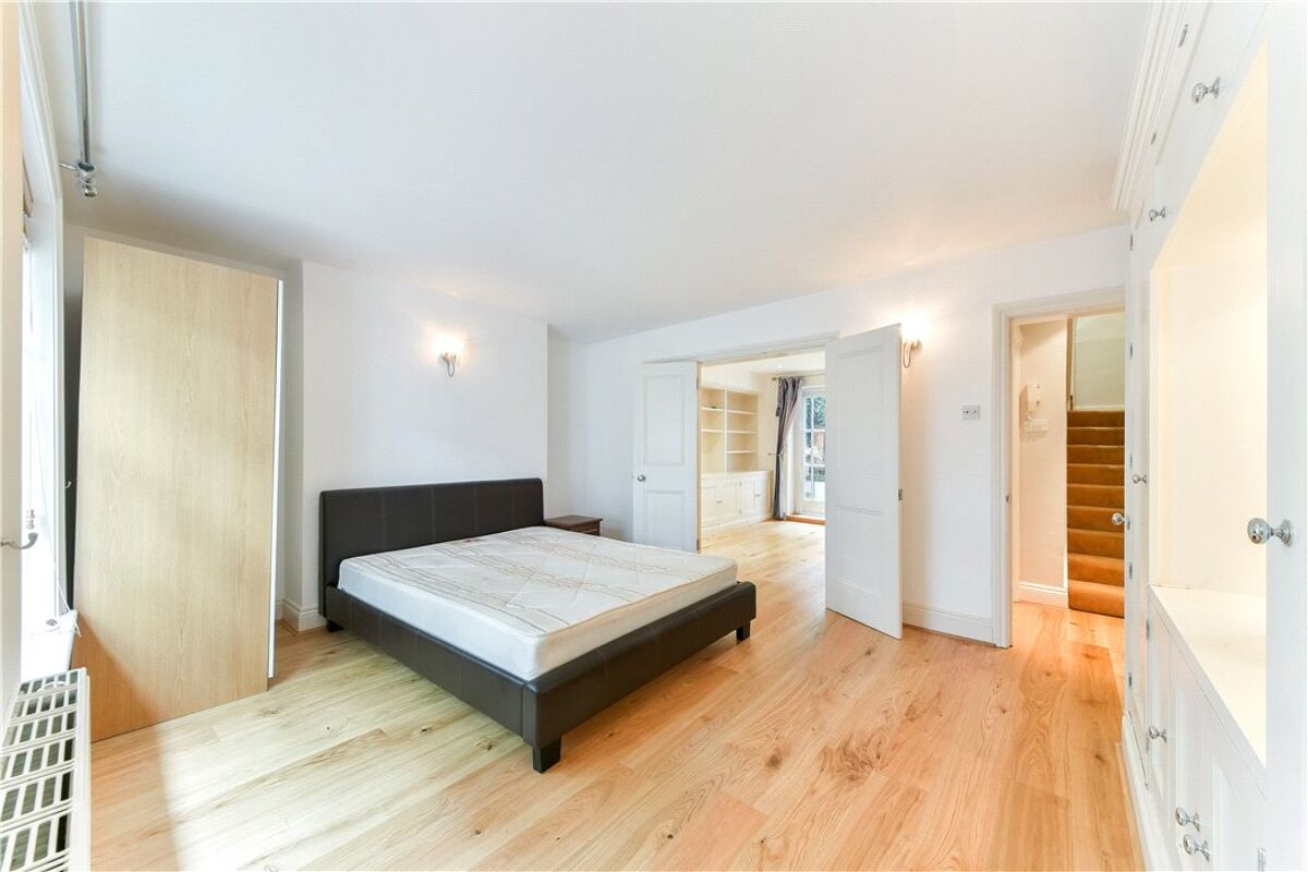 house for sale in Arlington Square, London, N1 ISL170216 Knight Frank