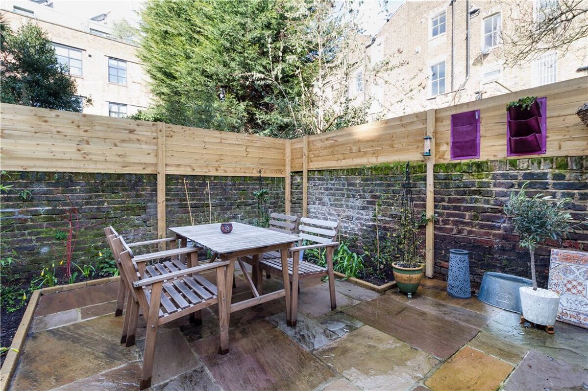 for sale in Elmore Street, Islington, London, N1 ISL180033