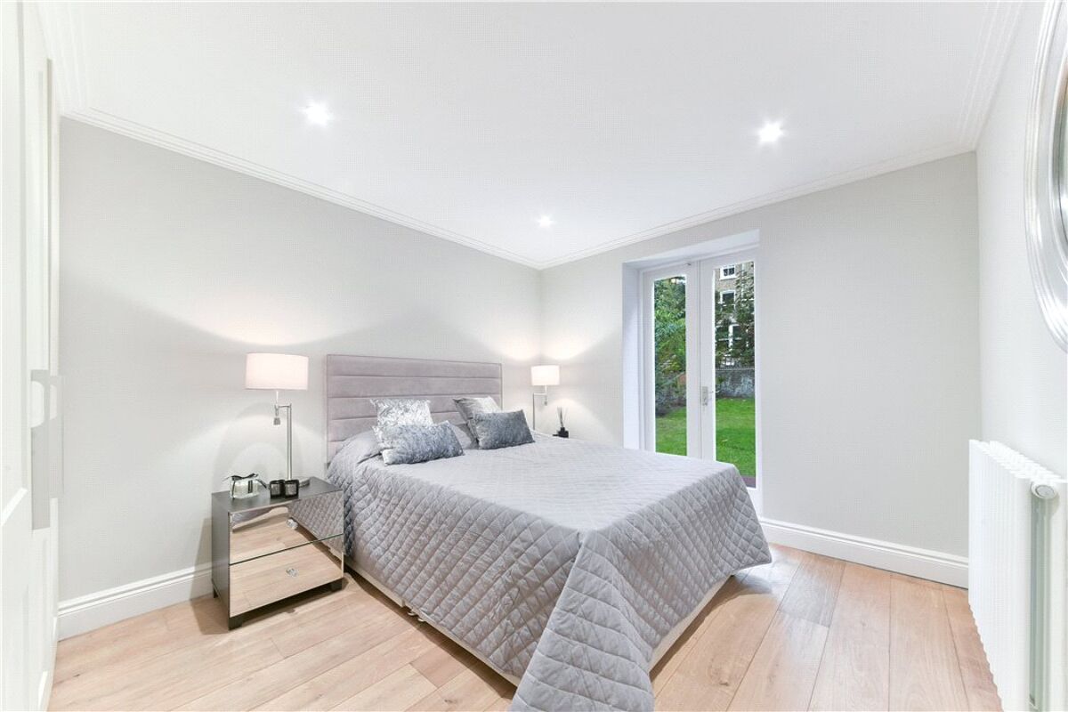 flat for sale in Northchurch Road, London, N1 ISL180203 Knight Frank