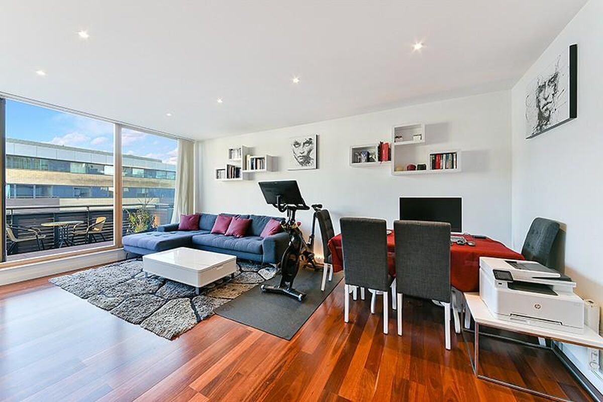 flat to rent in Gainsborough Studios North, Poole Street, London, N1