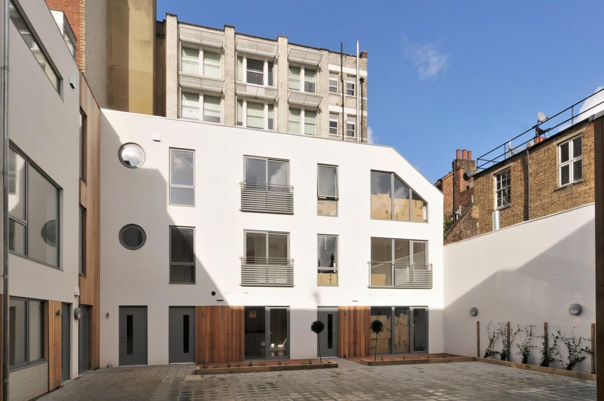 flat to rent in Garrett Street, Clerkenwell, London, EC1Y