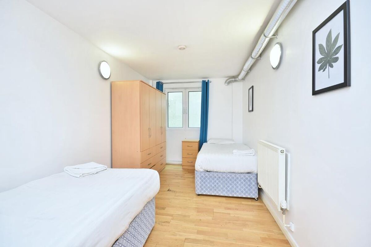 flat to rent in Ability Towers , Macclesfield Road, London, EC1V