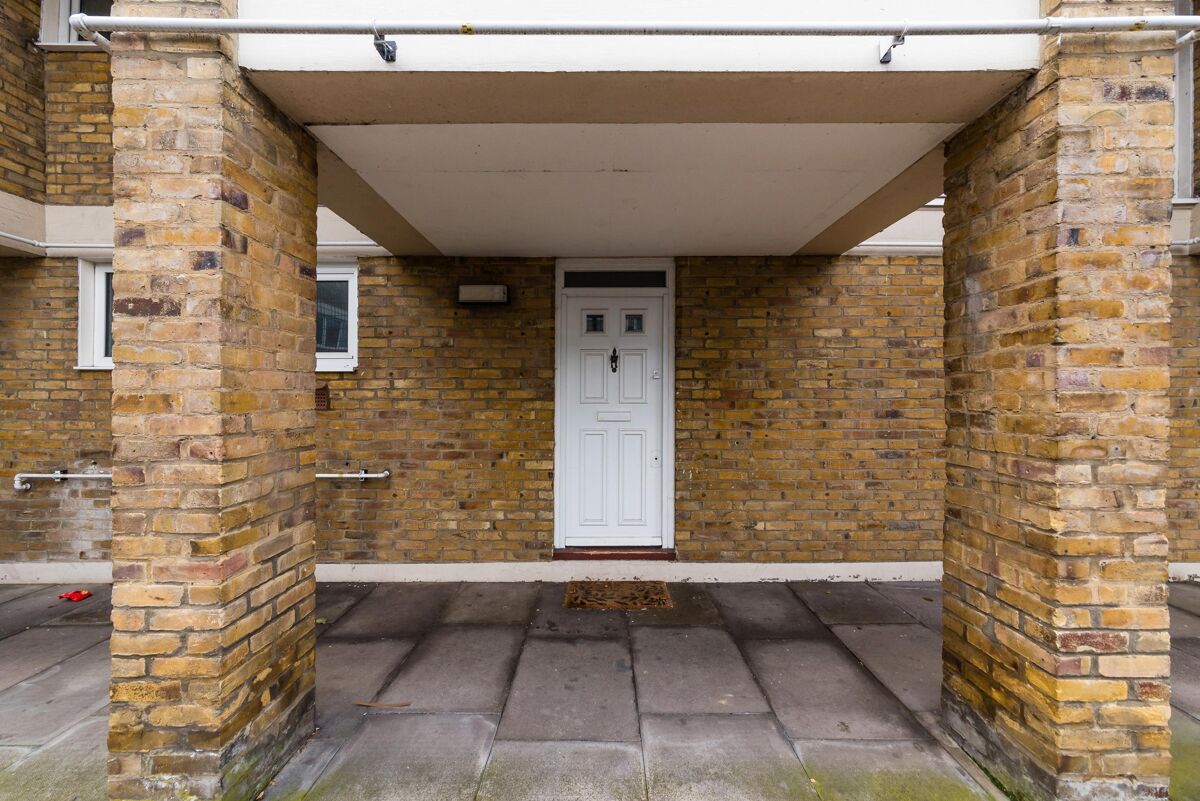 flat to rent in St. Peter's Way, London, N1 ISQ012057006 Knight Frank