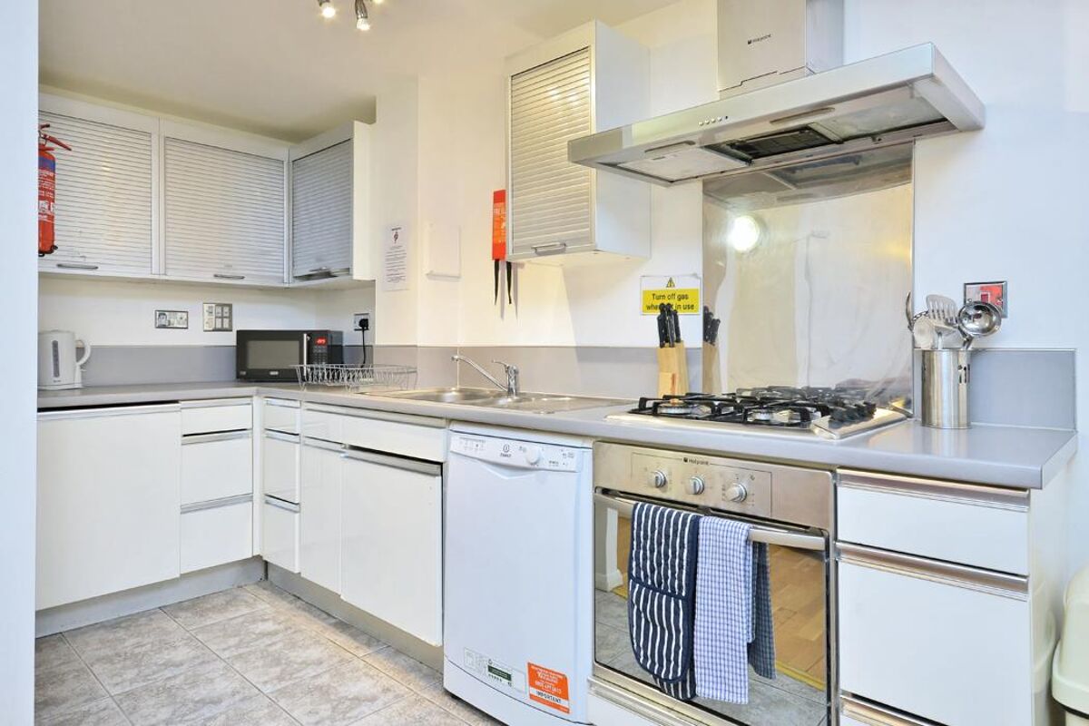 flat to rent in Ability Towers , Macclesfield Road, London, EC1V ISQ012075334 Knight Frank