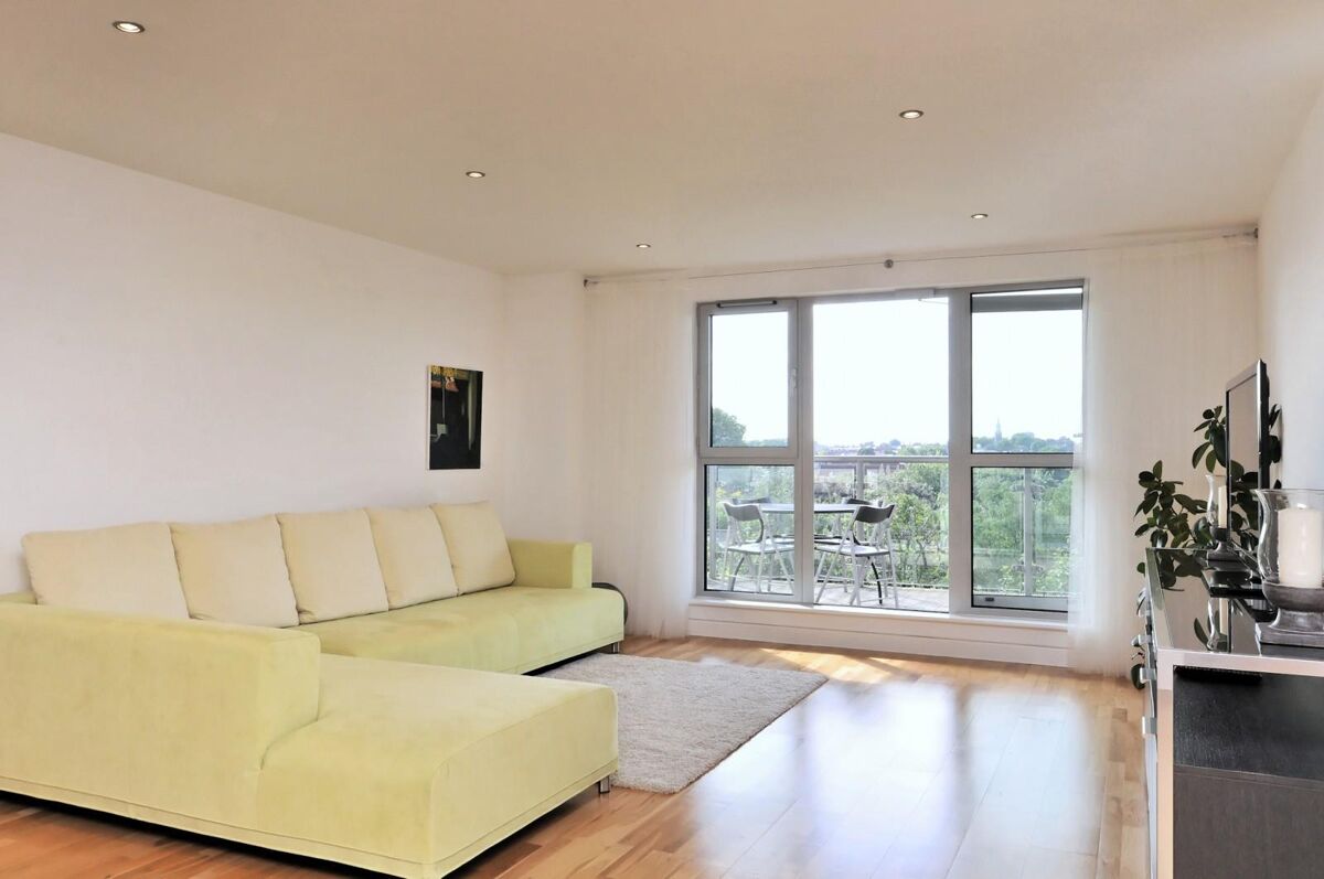 flat to rent in Southgate Road, Islington, London, N1 - ISQ012097985 ...