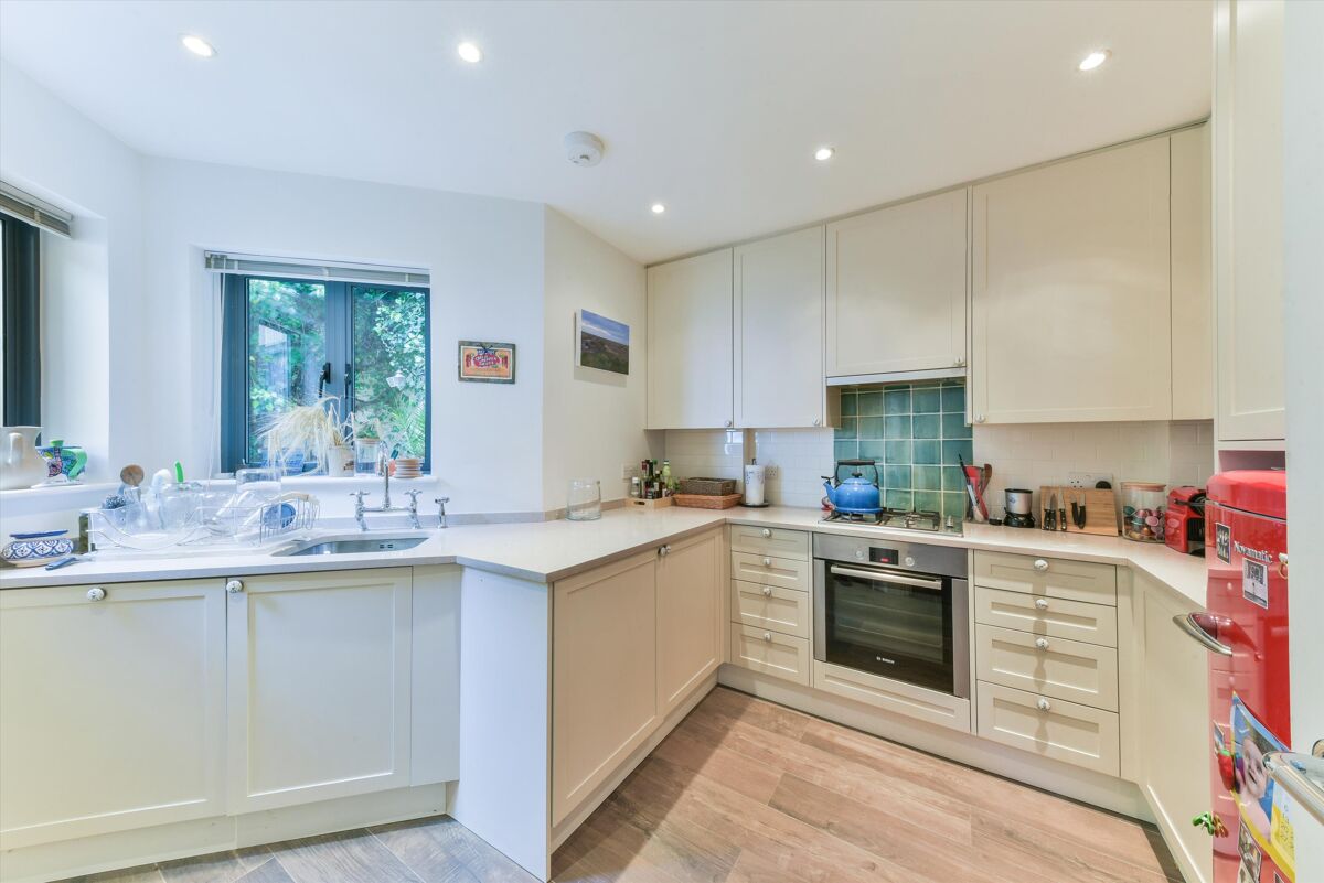 to rent in Langford Mews, London, N1 ISQ012142383 Knight Frank