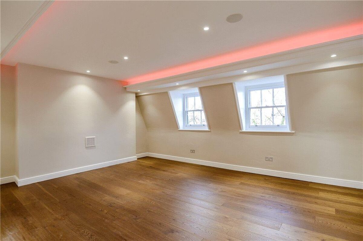 flat to rent in Islington High Street, Islington, London, N1