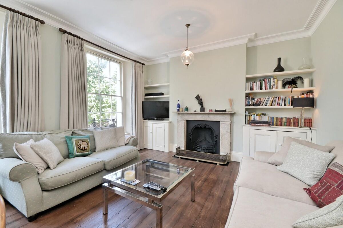flat to rent in St. Peter's Street, Islington, London, N1