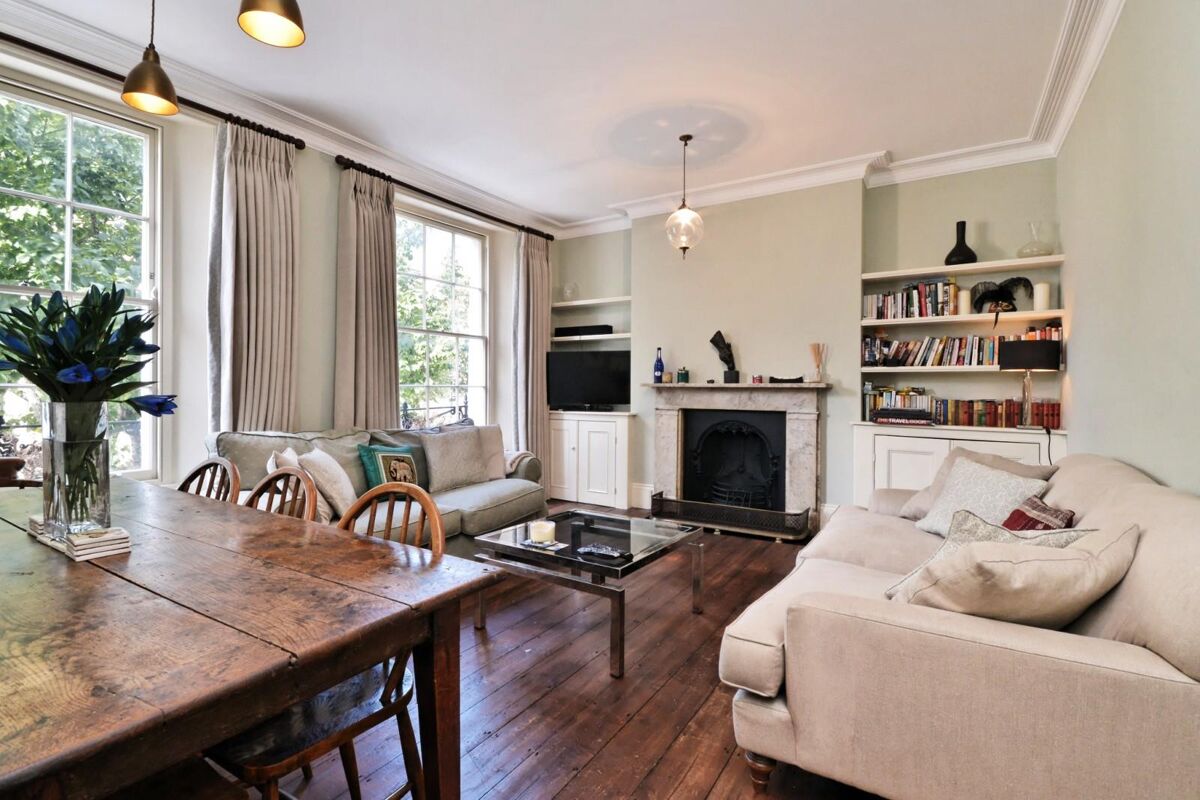 flat to rent in St. Peter's Street, Islington, London, N1