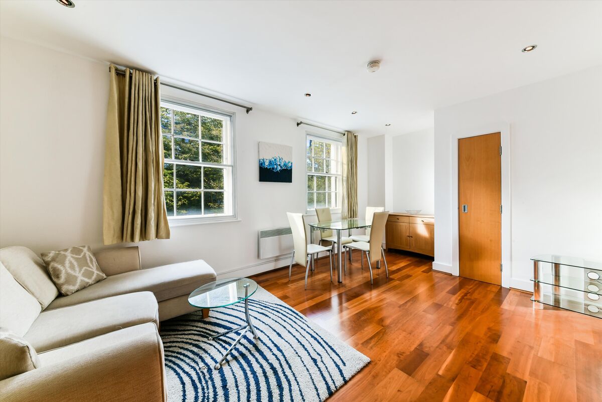 flat to rent in St. John Street, London, EC1V ISQ012195291 Knight Frank