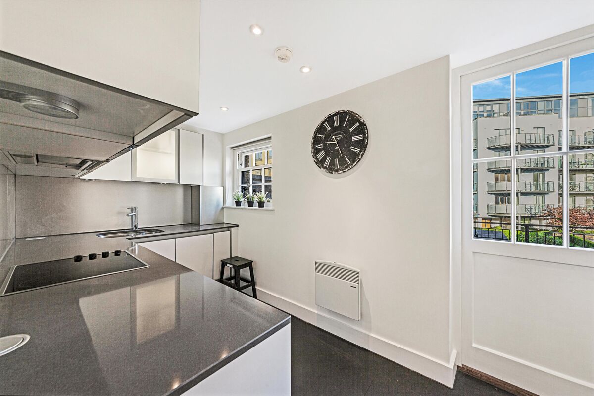 flat to rent in St. John Street, London, EC1V ISQ012195291 Knight Frank