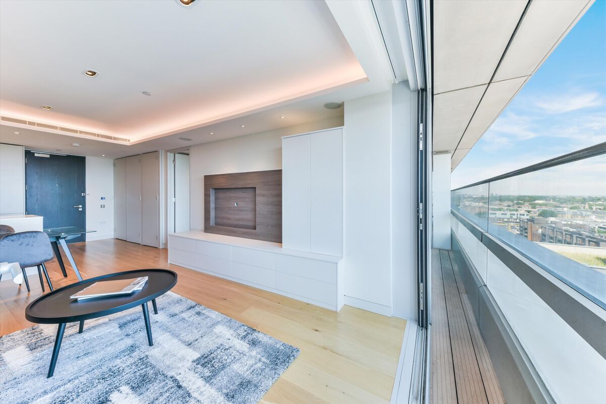 flat to rent in Canaletto Tower, City Road, Islington, London, EC1V