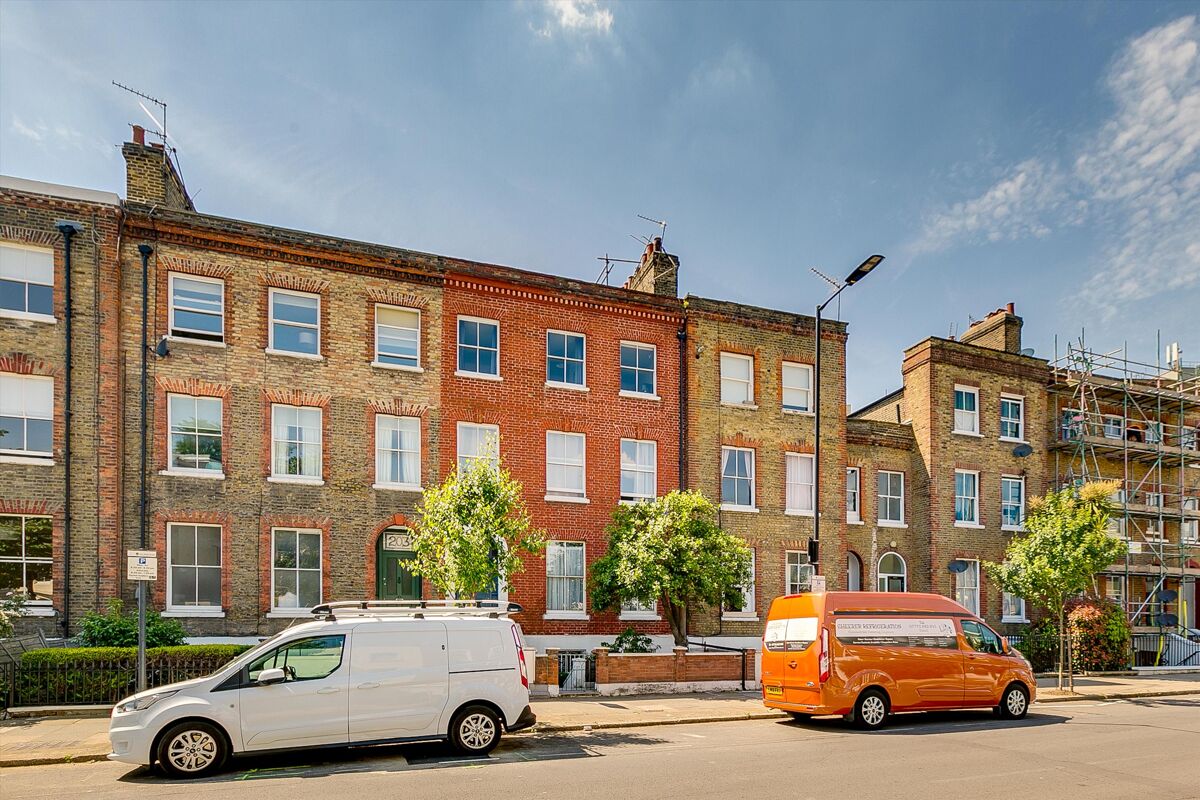 flat to rent in Southgate Road, London, N1 ISQ012261379 Knight Frank
