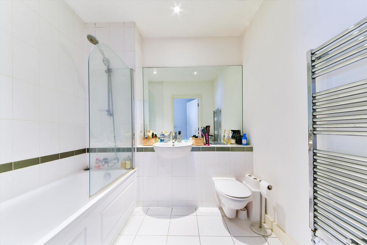 flat to rent in Hornsey Street, London, N7 ISQ012262458 Knight Frank