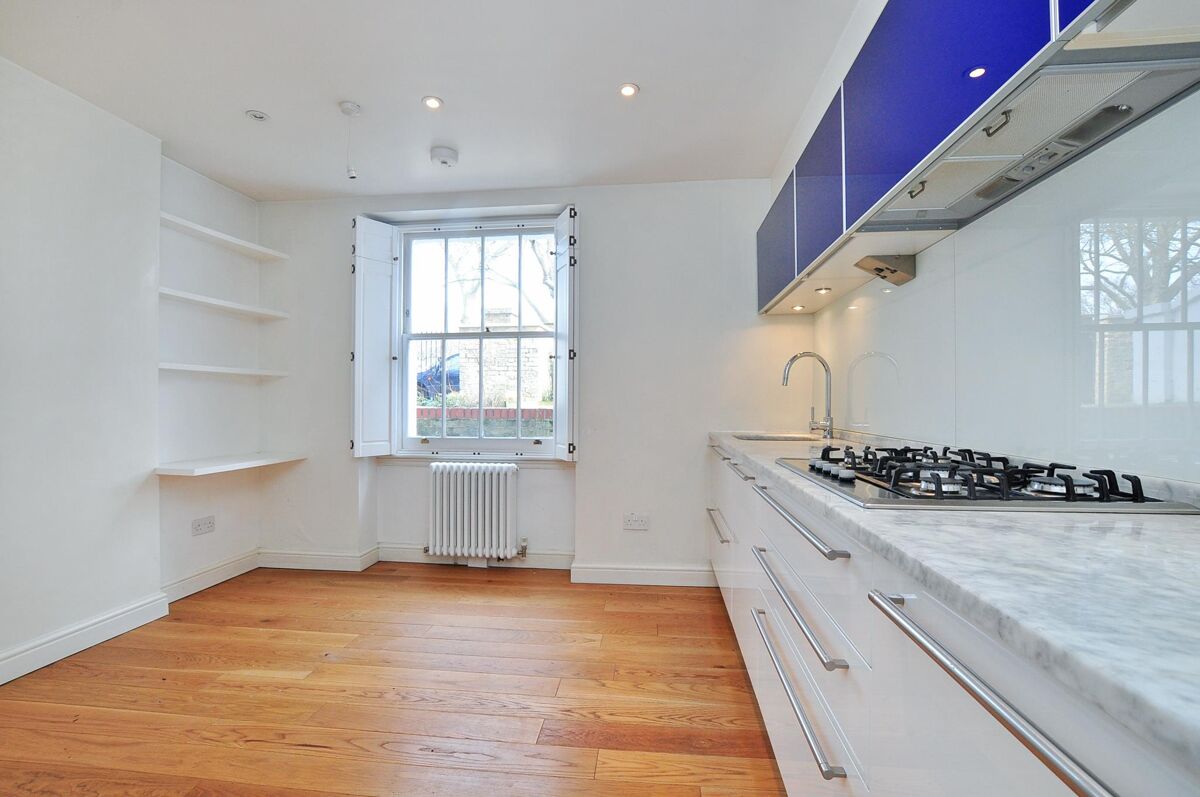 flat to rent in Highbury Crescent, Islington, London, N5 ISQ012270450