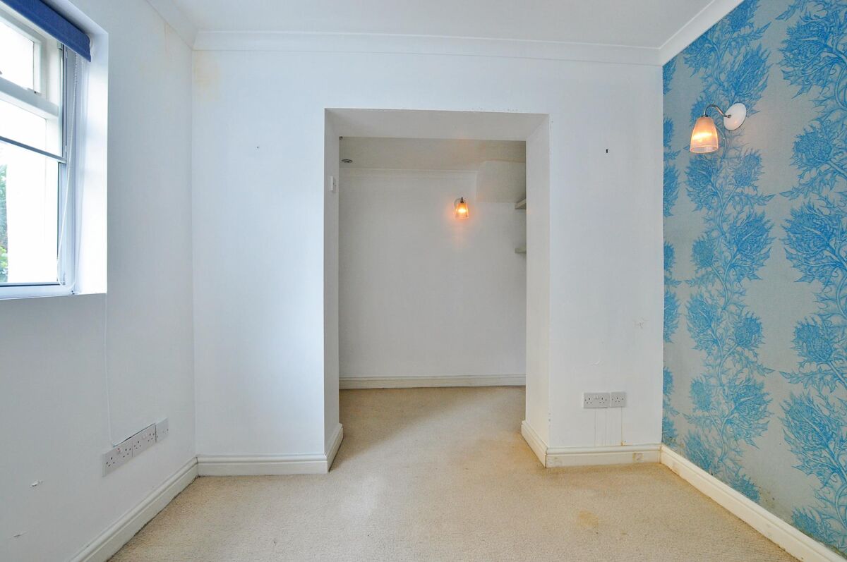 flat to rent in Highbury Crescent, Islington, London, N5 ISQ012270450