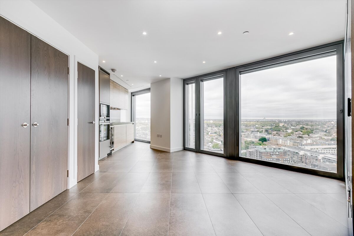 flat to rent in Chronicle Tower, 261B City Road, London, EC1V