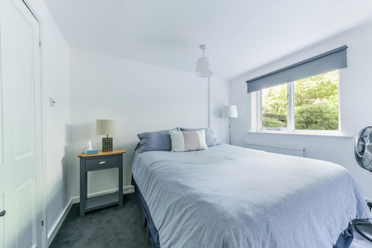 flat to rent in Axminster Road, London, N7 ISQ012338269 Knight Frank
