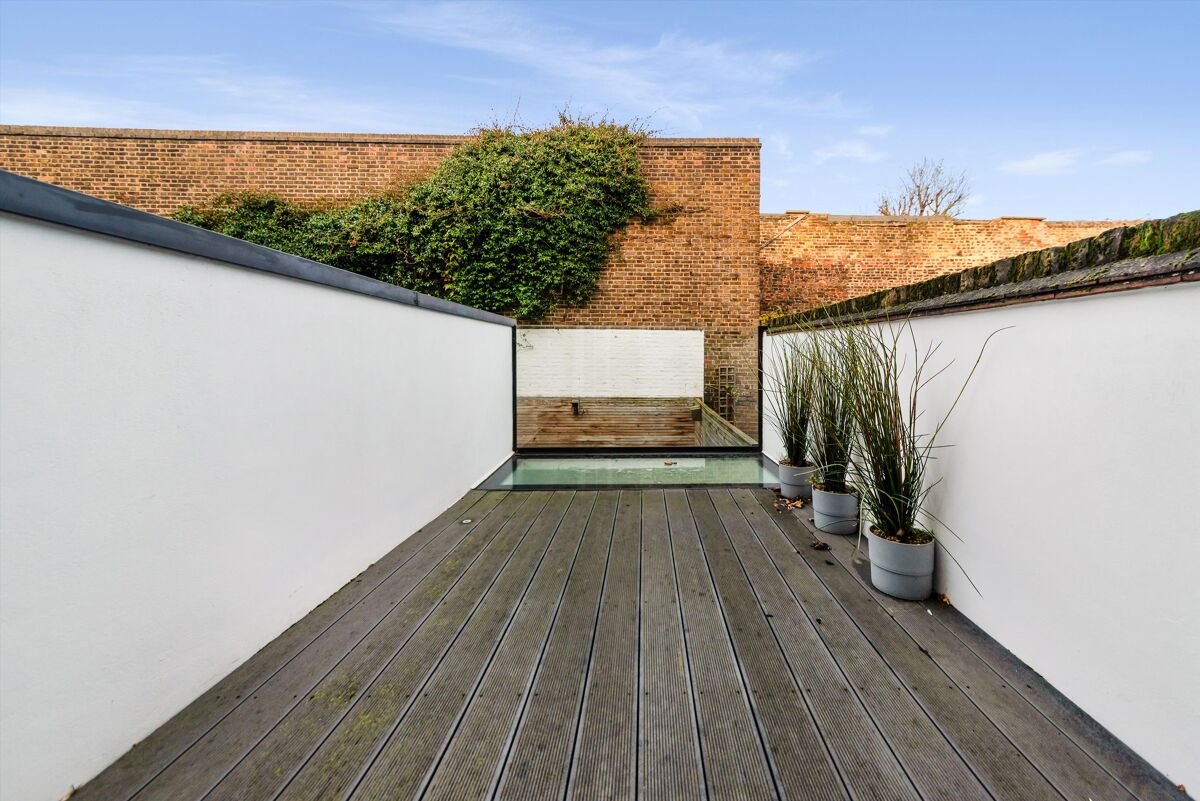 house to rent in Allingham Street, London, N1 ISQ012338788 Knight Frank