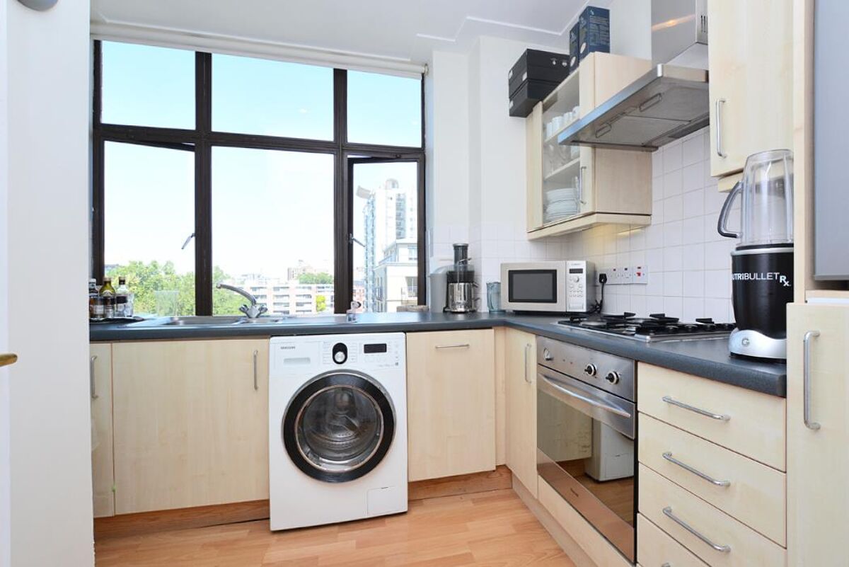 flat to rent in Bridgewater Square, London, EC2Y ISQ012346466