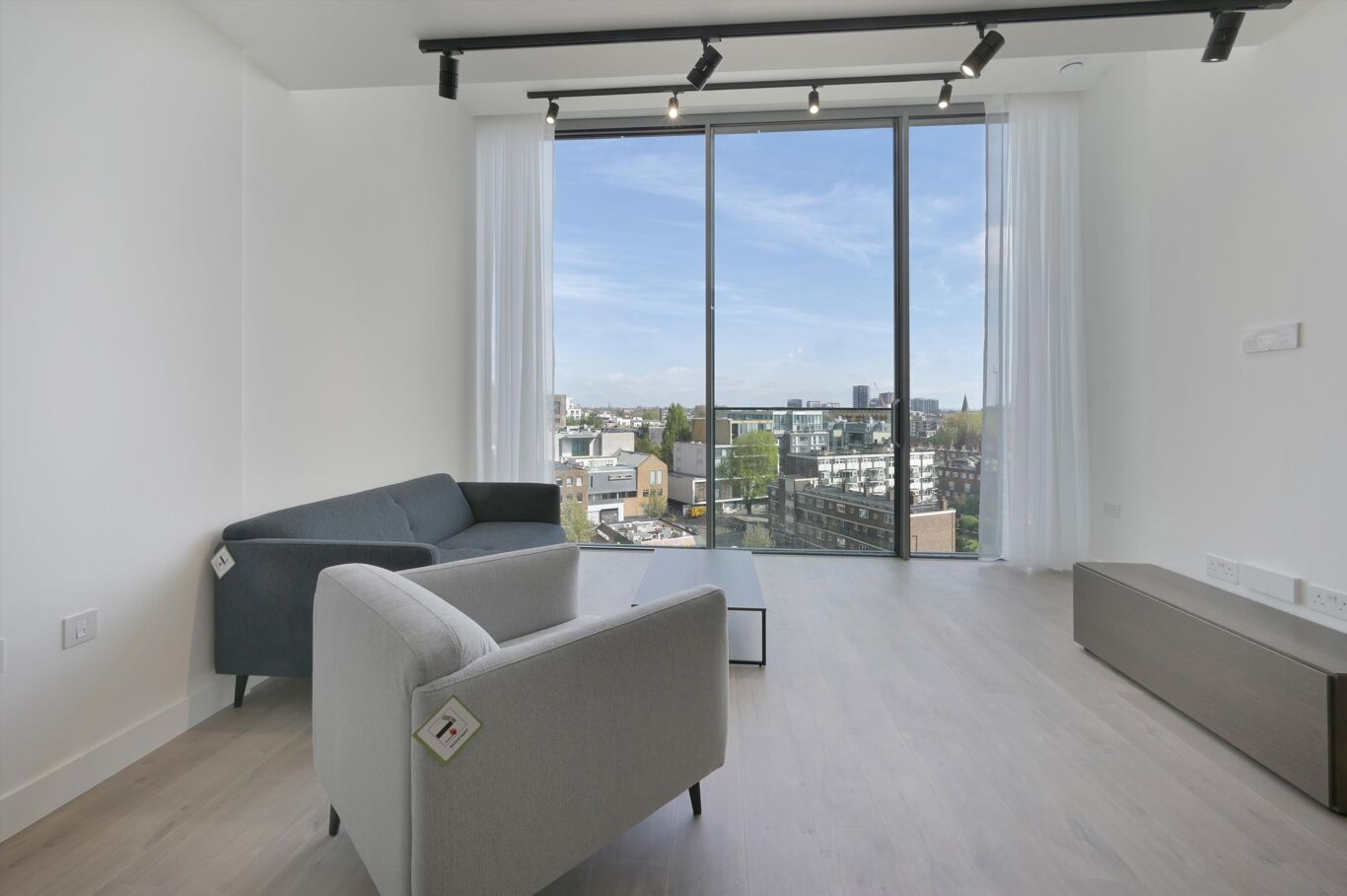 Image of Valencia Tower, 250 City Road, London EC1V
