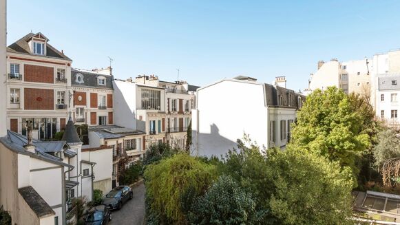 Picture of 2 bedroom apartment for sale.