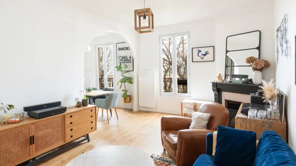 Picture of 2 bedroom apartment for sale.
