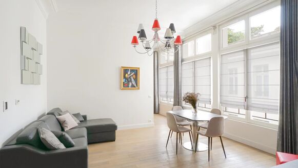 Picture of 1 bedroom apartment for sale.