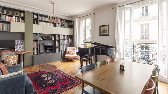 Picture of 2 bedroom apartment for sale.