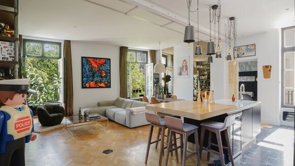 Picture of 2 bedroom apartment for sale.