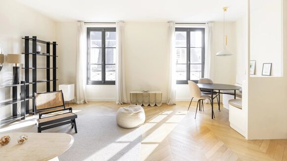 Picture of 1 bedroom apartment for sale.