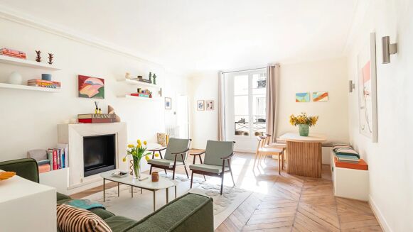 Picture of 2 bedroom apartment for sale.