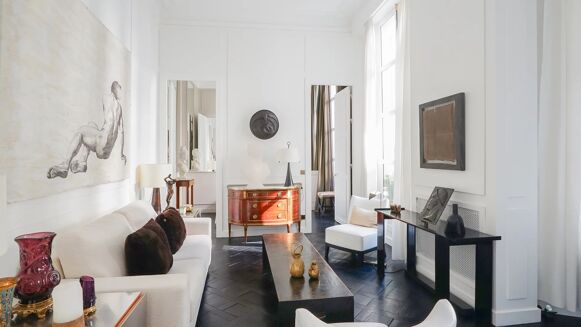 Picture of 1 bedroom apartment for sale.