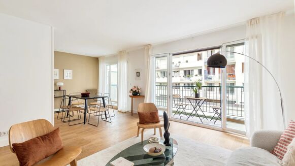 Picture of 2 bedroom apartment for sale.