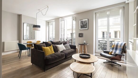 Picture of 1 bedroom apartment for sale.