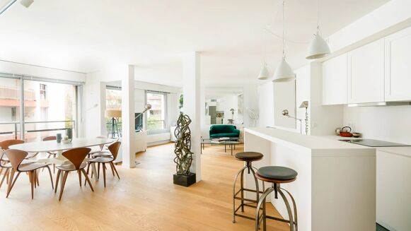 Picture of 2 bedroom apartment for sale.