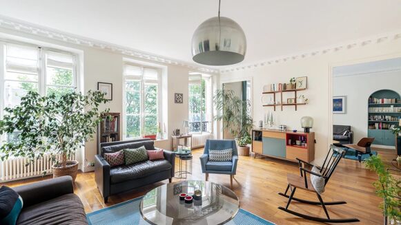 Picture of 4 bedroom apartment for sale.