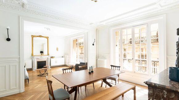 Picture of 3 bedroom apartment for sale.